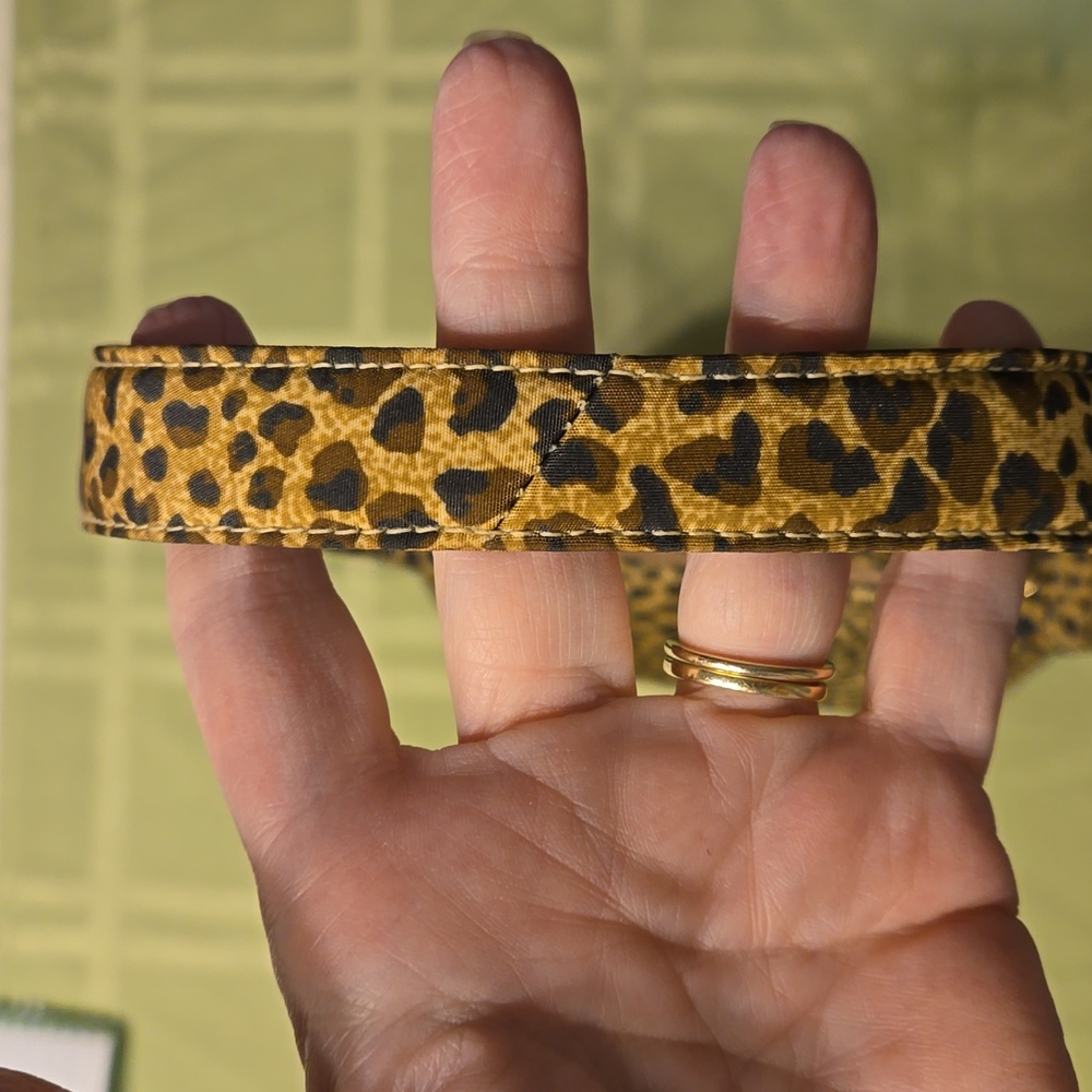 Liz Claiborne EUC Mini shoulder bag, animal print - Picture 4 of 9